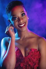 Salamina Mosese as Toli in Baby Mamas 2018