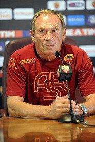 Zdeněk Zeman as Self in Zemanlandia 2009