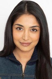 Fizaa Dosani as Kausar in Auntie 2022