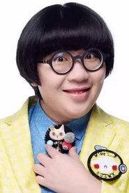 Rujing Yan as 晶晶 in Crazy Little Things 2018