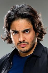 Max Angioni as Alex in Il malloppo 2026