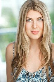 Hannah Pederson as Victoria in A Taste of Summer 2019