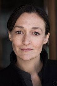 Gwynne McElveen as Niamh O'Donoughue in Doing Money 2019