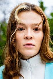 Paula Kober as Jeanne in Jupiter 2023