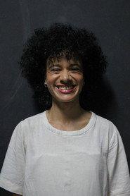 Maribá Mendins as Alice in Pequenos Pesadelos 
