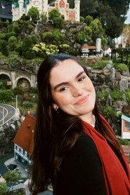 Júlia Medeiros as Amiga de Bono in BONO - DESAFIO GELSON LANCHES 2026