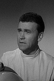 Harry Jackson as Dr. Steve Hendricks in The Monolith Monsters 1957