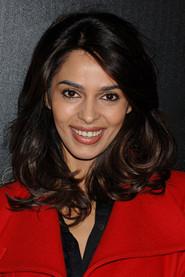 Mallika Sherawat as Serpent Mother in Time Raiders 2016