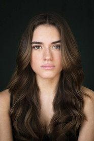 Joana Cravo as Catarina in Vontade de Resistir 2023