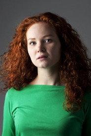 Valentina Zudova as Anya in 145-ый км 2014