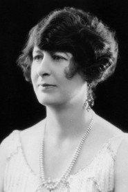 Maidie Hope as Lady Susan Woolf in Love Maggy 1921