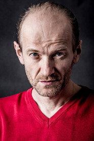 Robert Czebotar as father in The Howling 2021