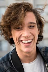 Lucas Spadafora as in NO VAYAS A ATENDER CUANDO EL DEMONIO LLAMA 2025