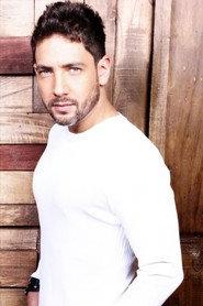 Felipe Calero as Limón in Las Cartas Del Gordo 2006