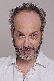 Rodrigo Fregnan as McCoy in O Gorila 2015