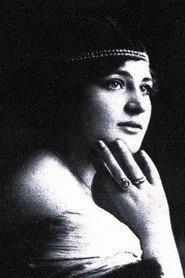 Cordy Millowitsch as Zarin Eudoxia in Peter the Great 1922