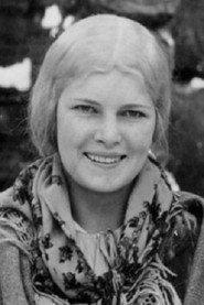 Isabelle Sheridan as Extra in Eternal Love 1929