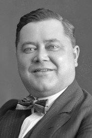 Eric Lindholm as the janitor in The Brothers 1914
