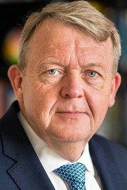 Lars Løkke Rasmussen as Sig selv in The Queen and the Prime Ministers 2024