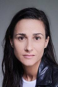 Sarah Barlondo as Cam in Framed 2021