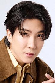Thanawat Ratanakitpaisan as Fong in 2gether: The Movie 2021
