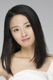 凌嘉 as 刘诗语 in Hot Mom And Stubborn Dad 2022