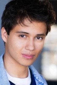 German Anselmo as Fernando in Zapatazos 2025