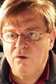 Daniel Kargieman as Shuster in The Film Critic 2014