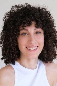Gaia Nardozza as Alice in Kopis 2025