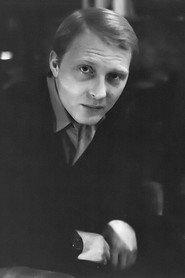 Yuriy Kazyuchits as Sergey Glinskiy in A Man from the Black 'Volga' 1990