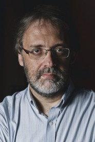 Marco Lucchesi as Poet (Himself) in Umana Divina Geometria 2021