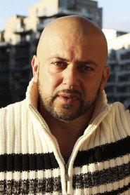 Moussa Daibes as Kioskmand in Nattebarn 2015
