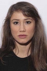 Jana Stojanovska as Kata in Golden Five 2016