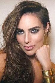 Sara Corrales as Norma in Mi gente linda, mi gente bella 2012