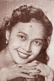 Rebecca Del Rio as Sinforosa in Malvarosa 1958