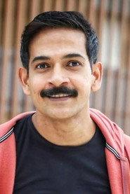 Girish Jain as  in Laxman Gole 2015