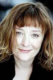 Léa Gabriele as Véro in Calino Maneige 1999