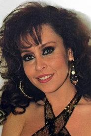 Eva Garbo as Elena in Transplante a la mexicana 1990