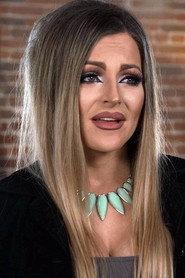 Chyanne Jacomini as Ginger in Killer Looks 2018