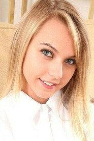 Chloey Toy as Cassie in Six Hot Chicks in a Warehouse 2019