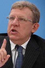 Aleksey Kudrin as self in Fortress. The History of the Russian Crisis 2021