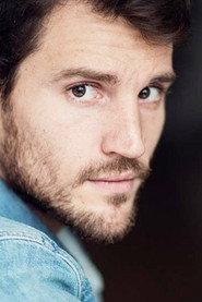 Michaël Assié as Guy, le psy in Stolen Childhood 2021