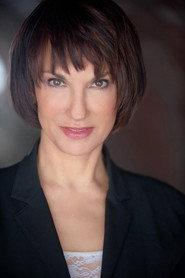 Gloria Mann as Boxer in R BnB 2023