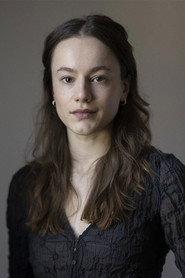 Lydia Brayshaw as Cecily Gracey in The Present Times