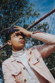 Ally Anller as Kevin in Flores da Primavera 2023