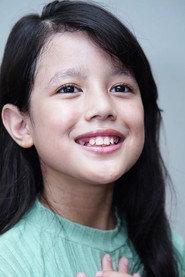 Azkya Mahira as Tari in Pantaskah Aku Berhijab 2024