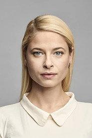 Anne Bergfeld as Agnes Berger in The Ringmaster 2018