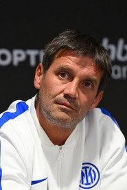 Cristian Chivu as Self in Solo Noi. Una stagione da Double 2026