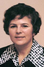 Jiřina Švorcová as Saša Turnovská in Tragic Monday 1960