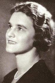 Erna Berger as Sängerin in A Little Night Music 1939